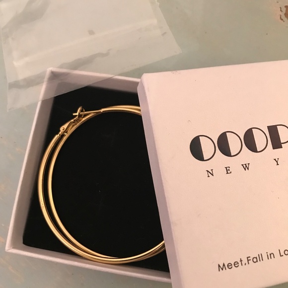 14KGold Plated Earrings NewWithBox - Picture 8 of 9